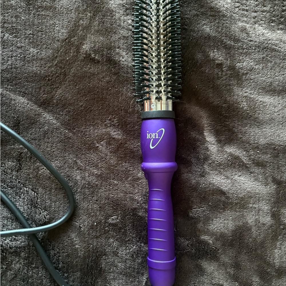 Ion Curling and Straightening Brush
